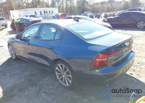 2019 Volvo S60 T5 Momentum z USA, uszkodzony, nr VIN 7JR102FK3KG005973